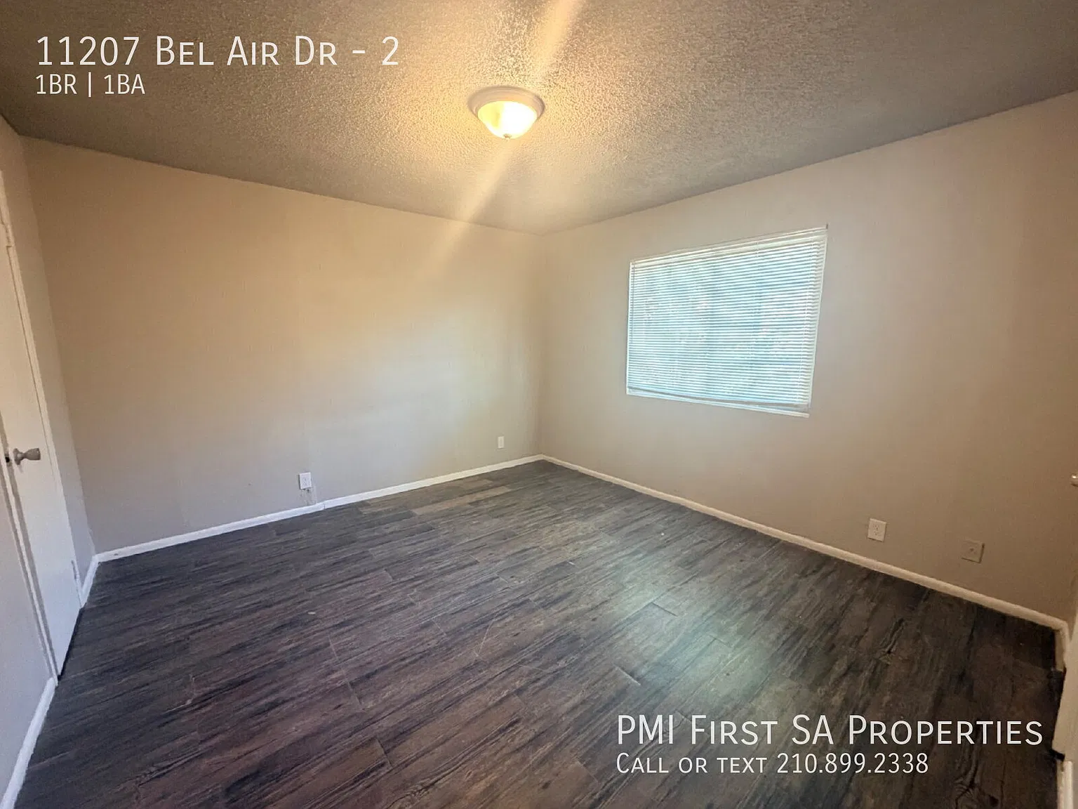 Fourplex one bedroom unit is ready to move in in Castle Hill. — Photo 3