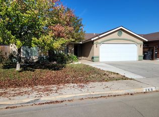 460 Benjamin St, Orange Cove, CA