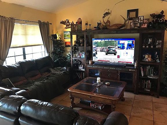 3rd image of 10331 NW 20th Ct
