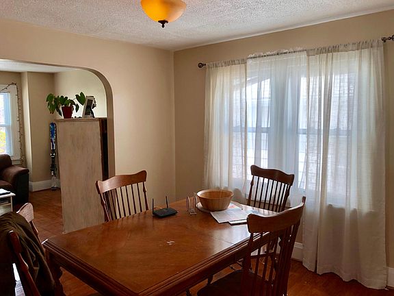 3rd image of 153 Springville Ave