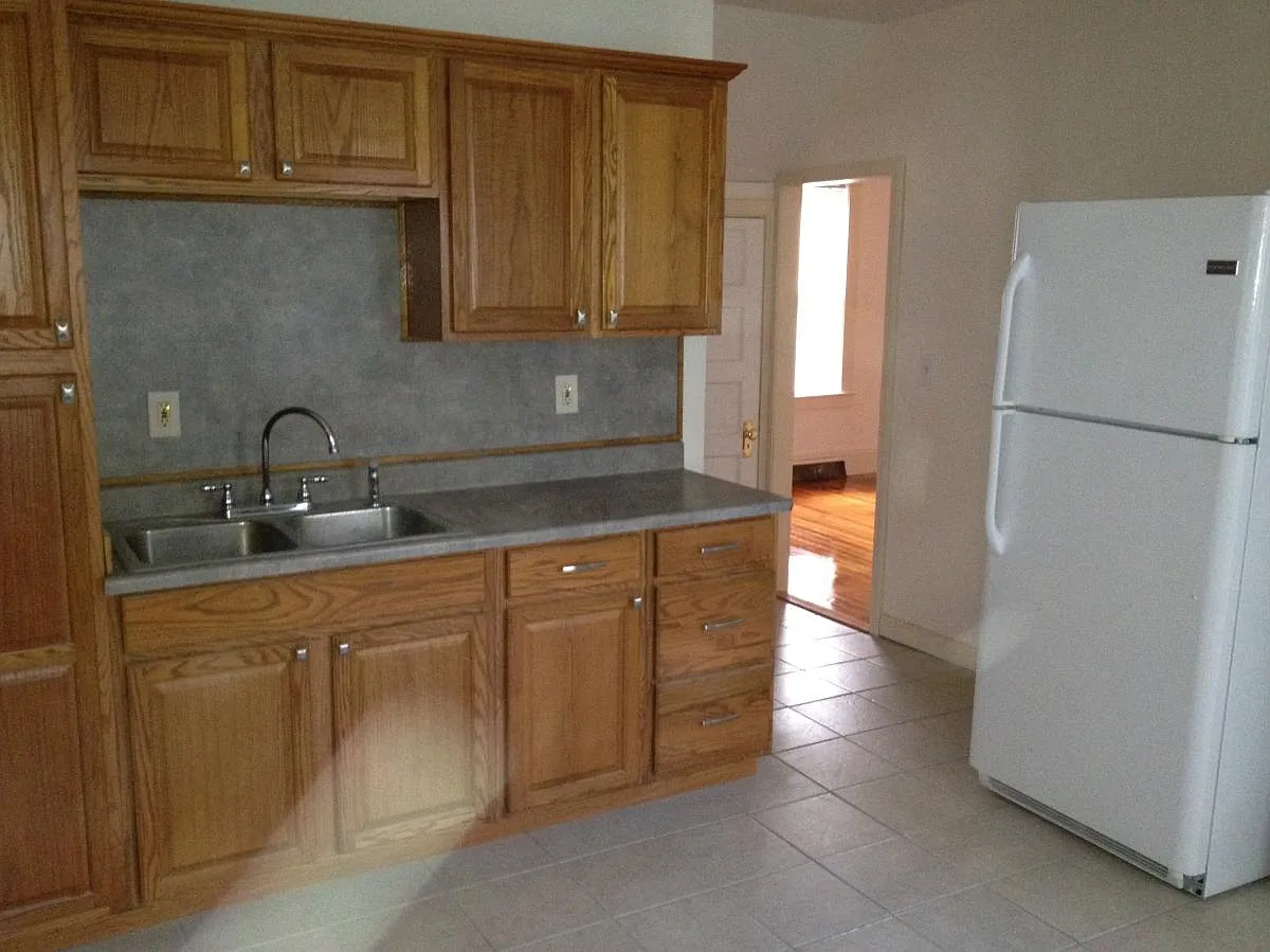 Kitchen. - 22 Litchfield Ter