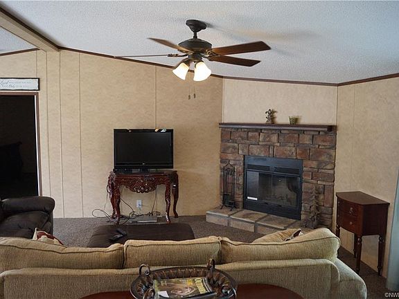 5th image of 201 Black Oak Dr