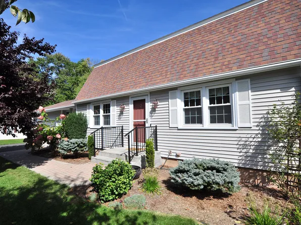 16 Crabapple Road, Windsor, CT 06095