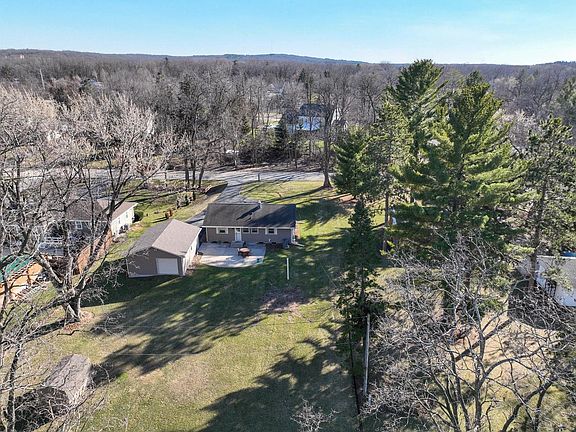 3rd image of 1213 Main STREET