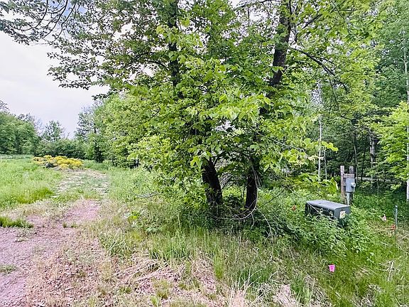 4th image of 8514 Tennis Terrace Rd