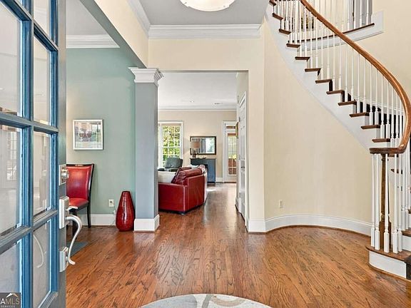 4th image of 510 Wembley Cir