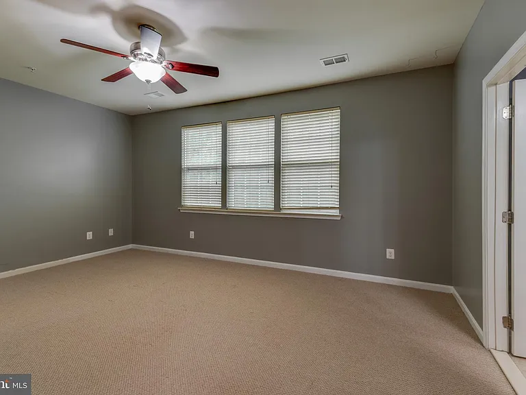 44241 Beaver Creek Dr — Photo 19