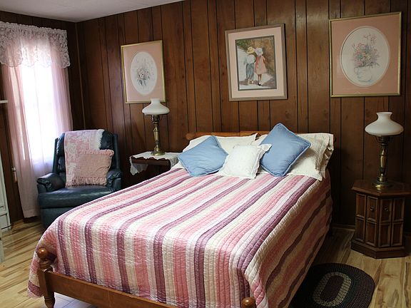 One of the bedrooms that is on the first floor. It has lots of space and new mini-split for total confort.