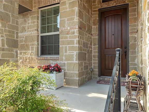 4th image of 5225 Kentwood Dr
