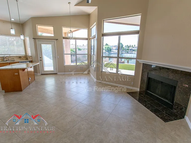 6152 W Irma Ln — Photo 14