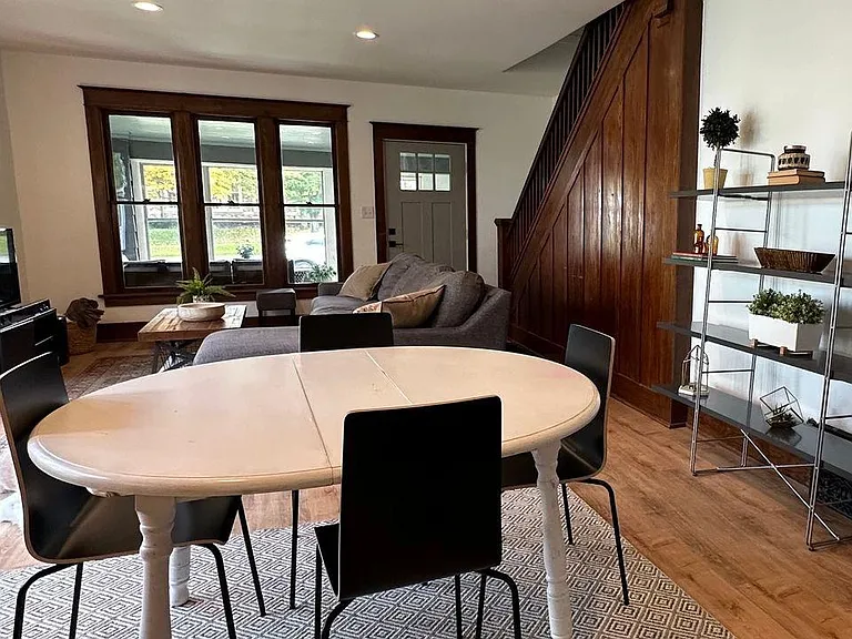 706 Main St — Photo 12