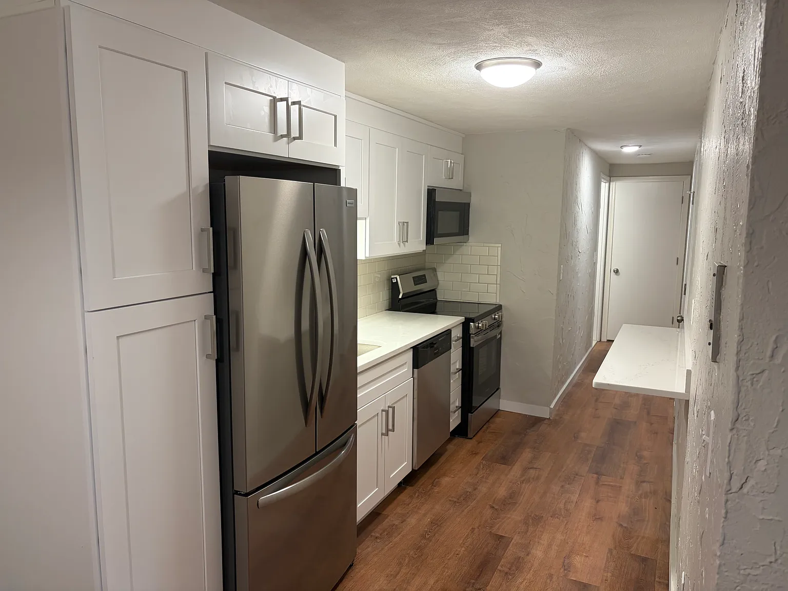 2 bed, 799 sqft, $2,475 — Photo 2