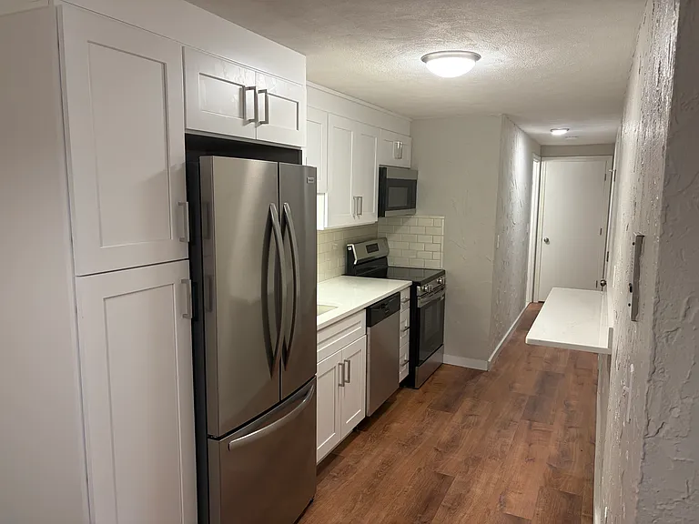 220 Swanson Rd #604 — Photo 2