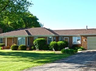 1811 Sheffer Rd, Aurora, IL 60502