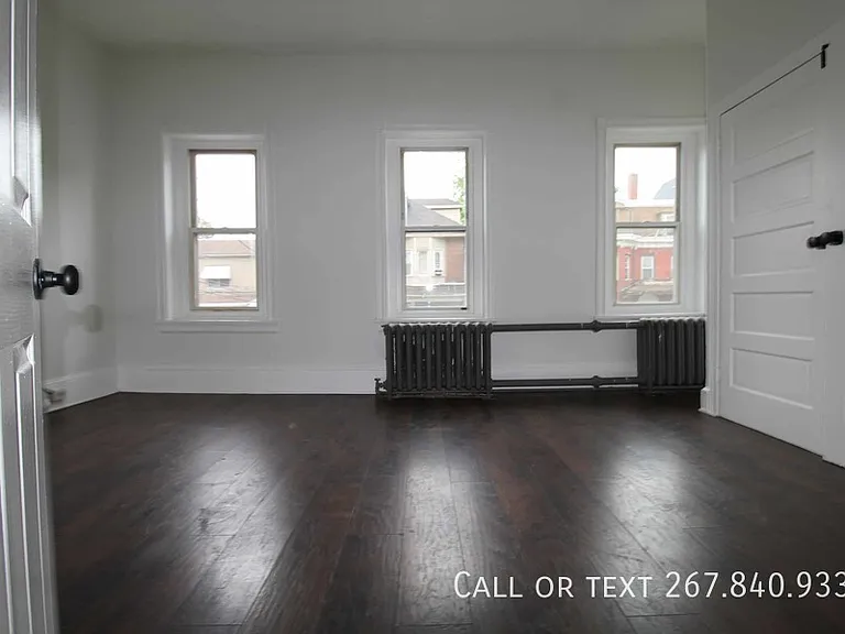 2119-2121 W 3rd St #2 — Photo 15