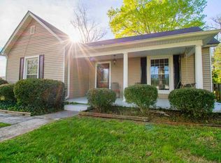 1645 Smallhouse Rd, Bowling Green, KY 42104