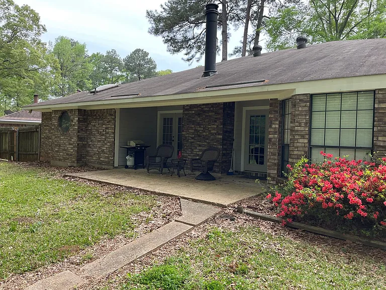 5604 Kenilworth Cir — Photo 20