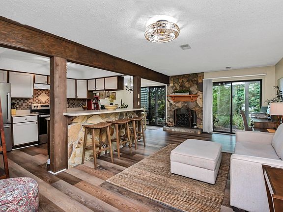 3rd image of 99 Leeward Rd