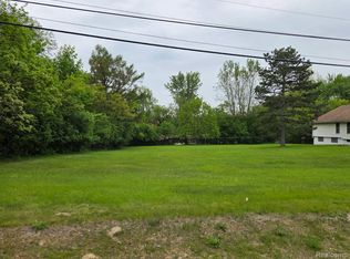 7545/7585 Pontiac Trl, West Bloomfield, MI 48323