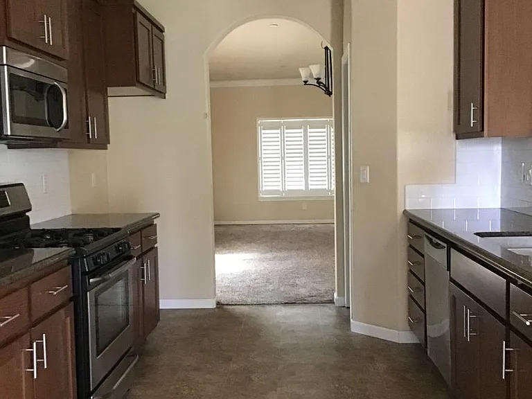 5635 Meadow Brook Way — Photo 6