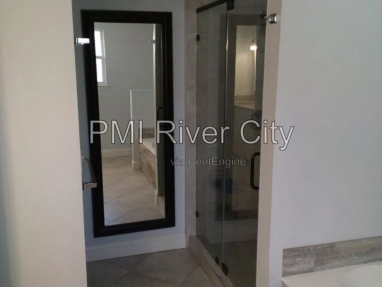 2320 Locustwood Ct — Photo 41