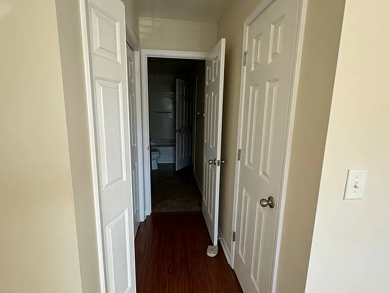 7919 Averette Hill Dr — Photo 24