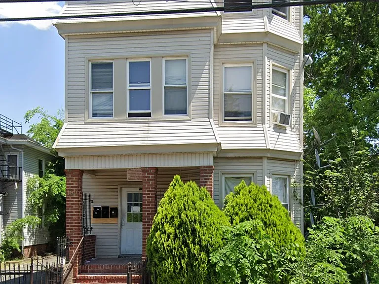 790 S 18th St — Photo 1