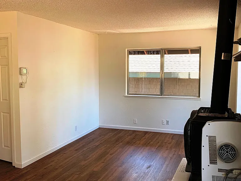 1290 Lincoln Park Cir — Photo 14
