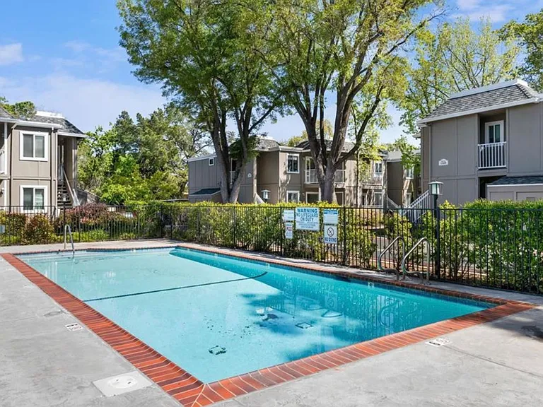 1566 Sunnyvale Ave #8 — Photo 14