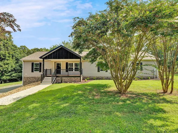 200 Surber Dr, Moneta, VA 24121