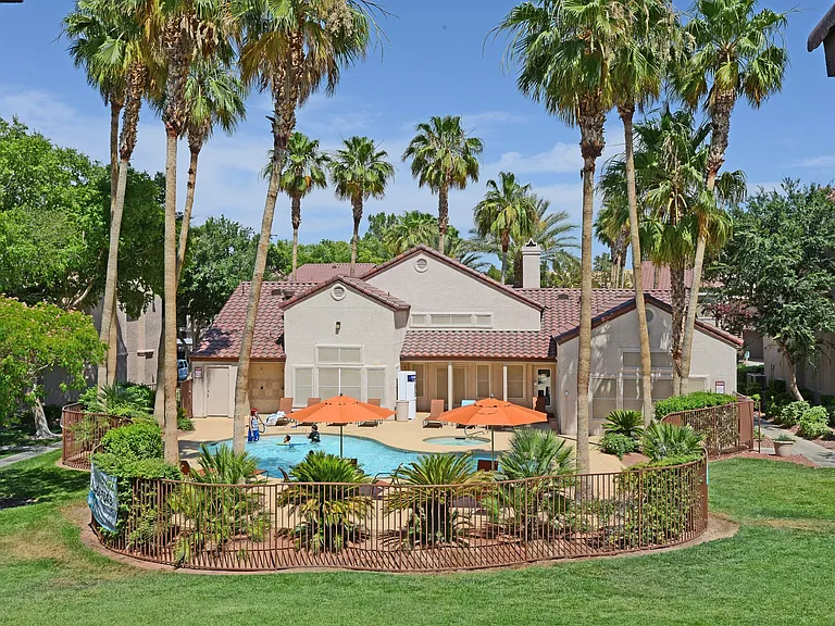 A beautiful oasis in the desert!