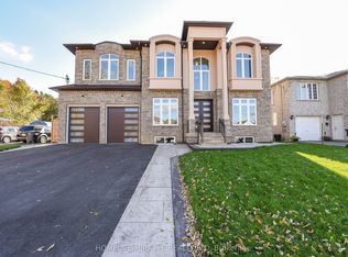 11 Hillcrest Ave, Brampton, ON L6W 1Y7