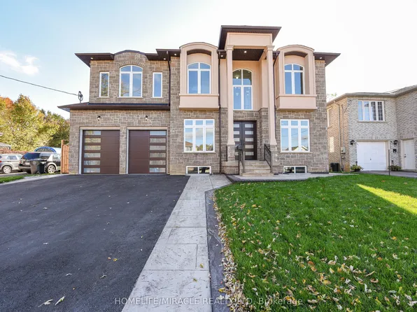11 Hillcrest Ave, Brampton, ON L6W 1Y7