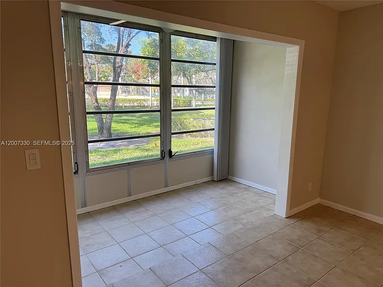 12501 SW 14th St #112R — Photo 10