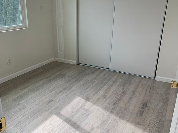 3rd image of 8513 Glider Ave
