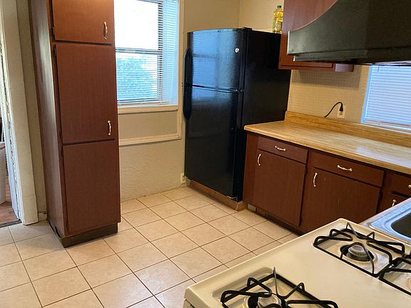 2nd image of 4895 Farlin Ave Floor 2