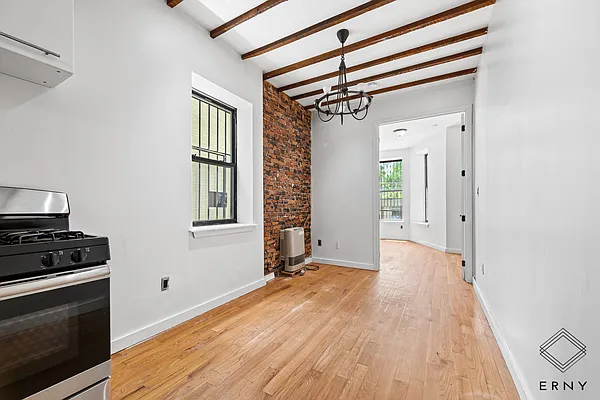 Rented by ERNY LLC | media 5