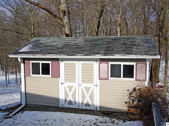 4th image of 3743 Apple Valley Dr