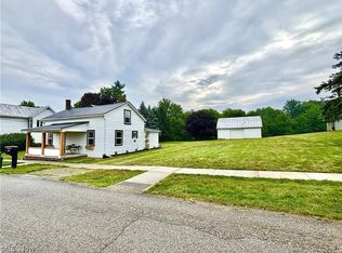 131 Mill St, Burbank, OH 44214