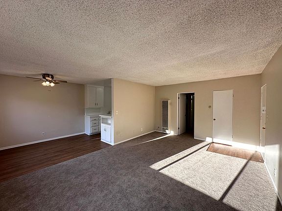 2nd image of 611 E Verdugo Ave #I