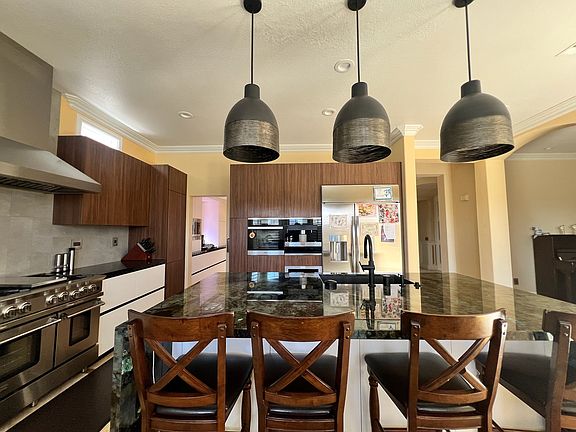 4th image of 3960 Lago Di Grata Cir