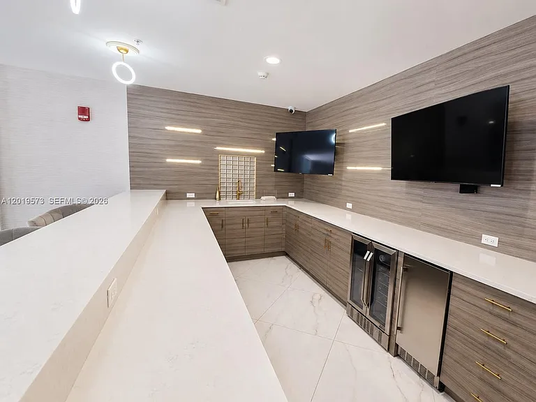 5200 N Ocean Dr #1105 — Photo 27