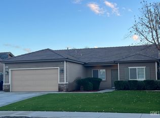 10619 Alondra Dr, Bakersfield, CA 93311