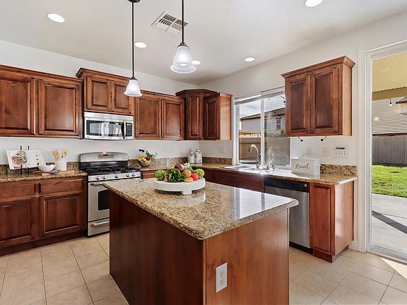 2nd image of 12193 Conservancy Way