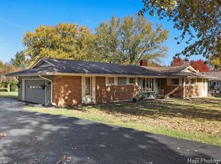 38W116 Richard Dr, Elgin, IL 60124