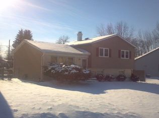 2111 Rolling Ridge Ln, Lindenhurst, IL 60046