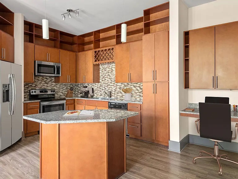 1160 Hammond Kitchen