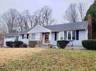 33 Temple Dr, Southbridge, MA 01550