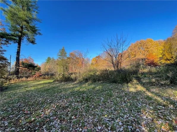 182 Deer Creek Rd, Sandy Lake, PA 16145