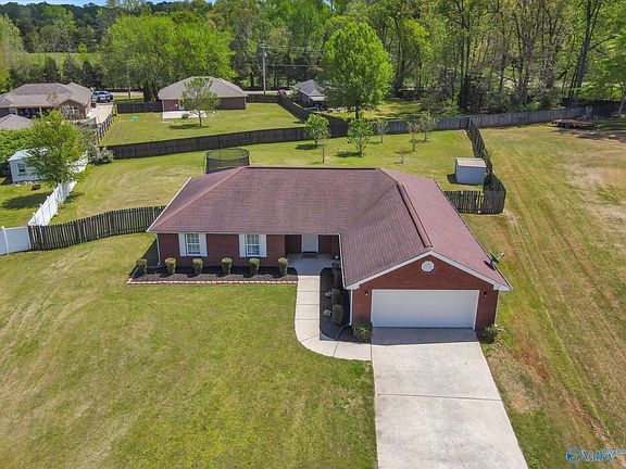 3rd image of 14510 Sara Beth Dr